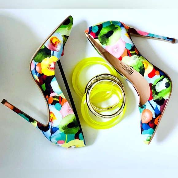 Shoes - Multi Colored Heels